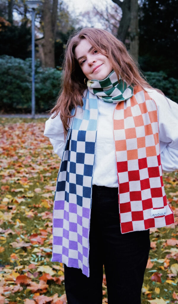 NOELLE – rainbow scarf made-to-order – Bild 5